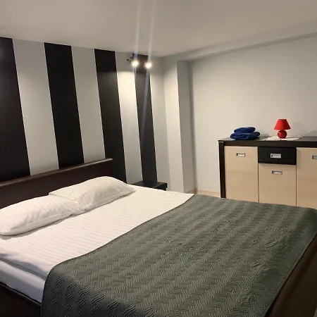Modern-style Flat 2 Apartment *